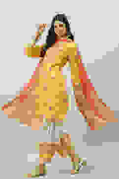 Yellow Cotton Straight Kurta Salwar Suit Set image number 5