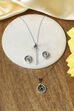Green Stone Necklace Set image number 2