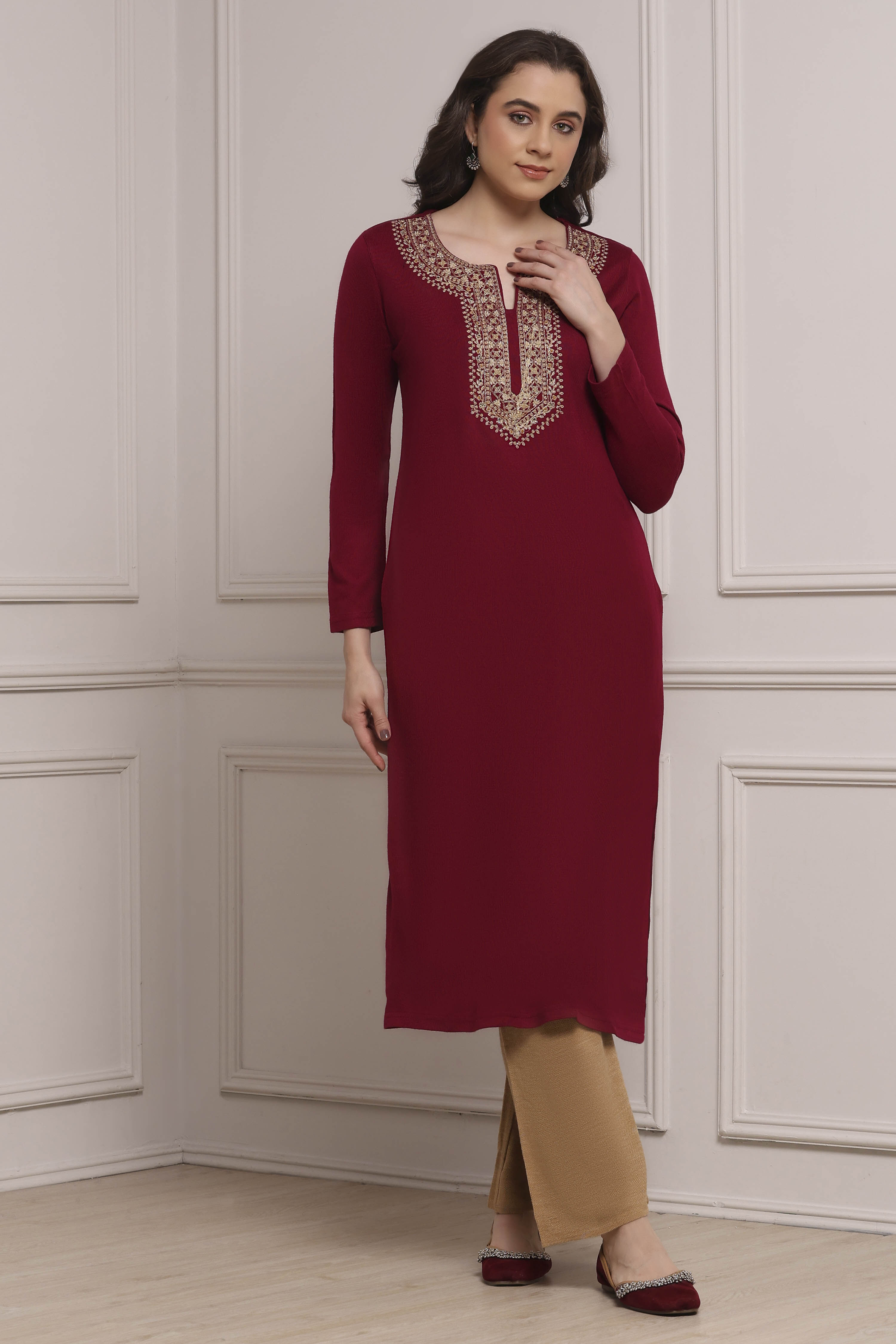 Black Acrylic Solid Straight Winter Kurta image number 0