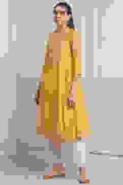 Yellow Polyester Flared Kurta Pants Set image number 3