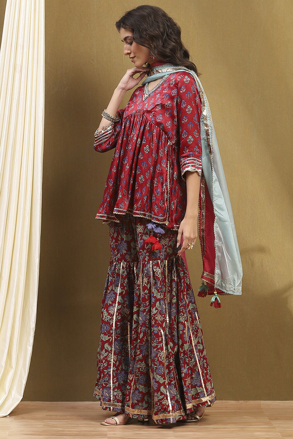 Cherry Red Viscose Blend Floral Peplum Kurta Suit Set image number 3
