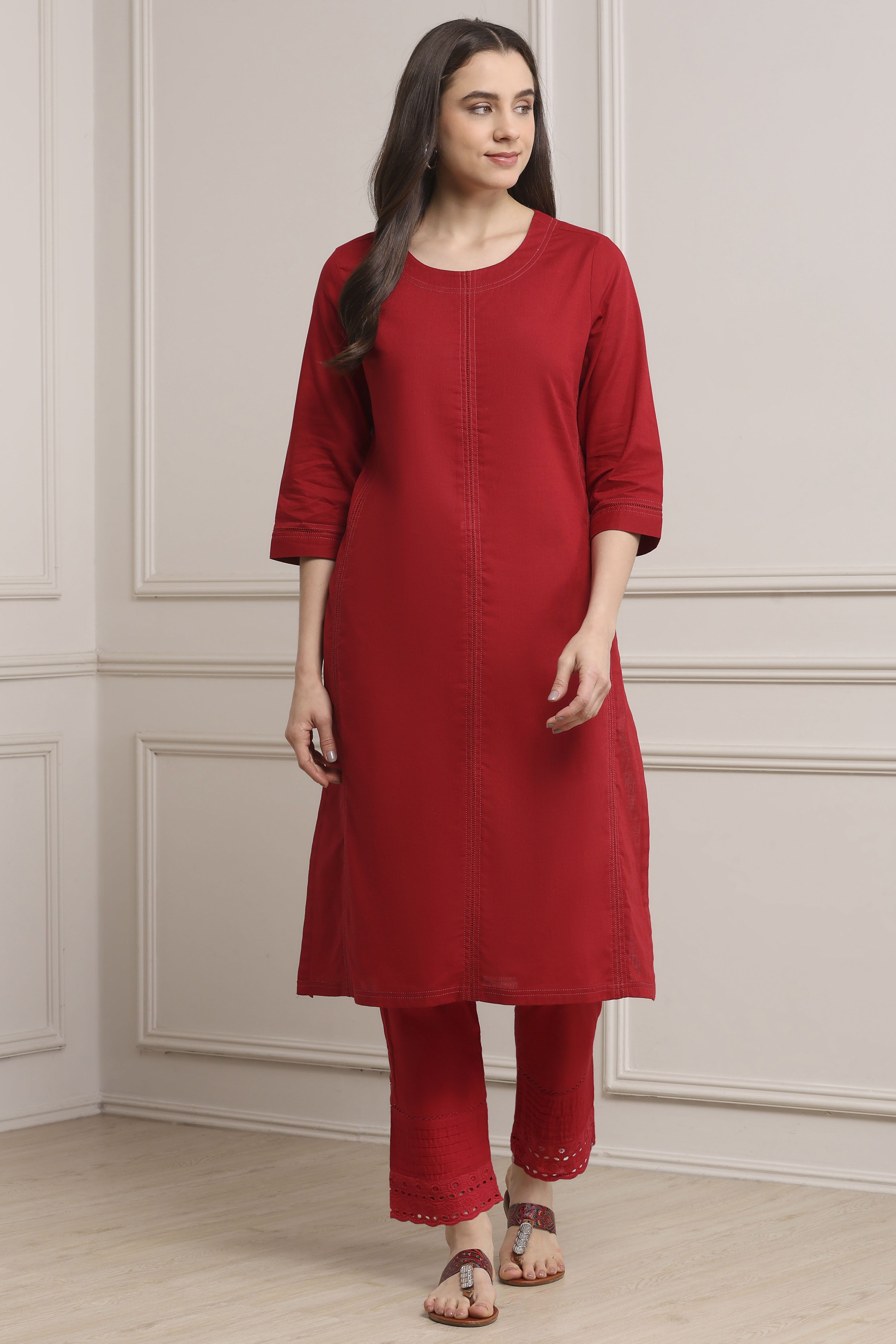 Red Solid Straight Kurta image number 0