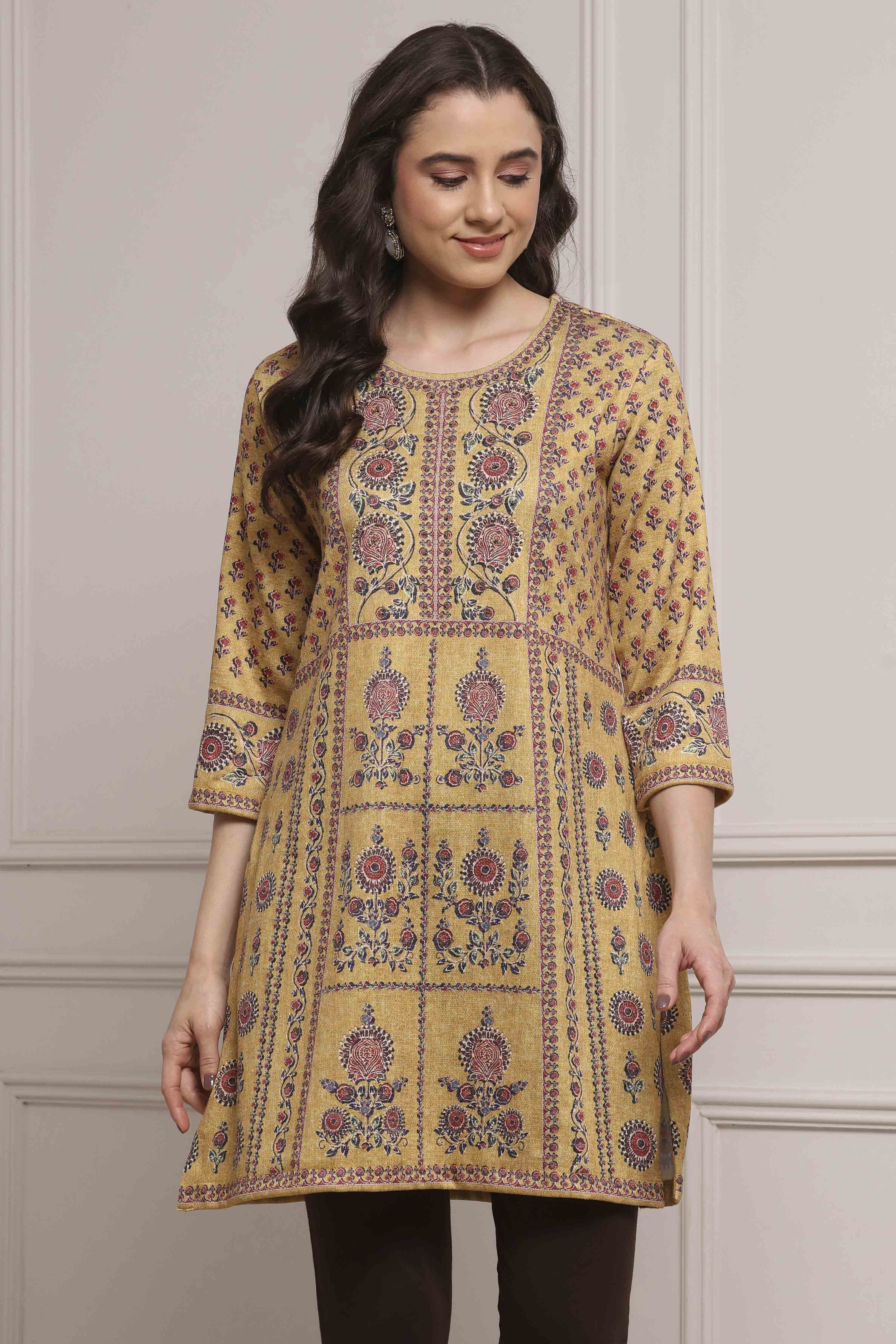 Mustard Yellow Blended Printed Kurta image number 5