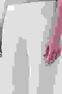 White Cotton Lycra Solid Fitted Cropped Leggings image number 1