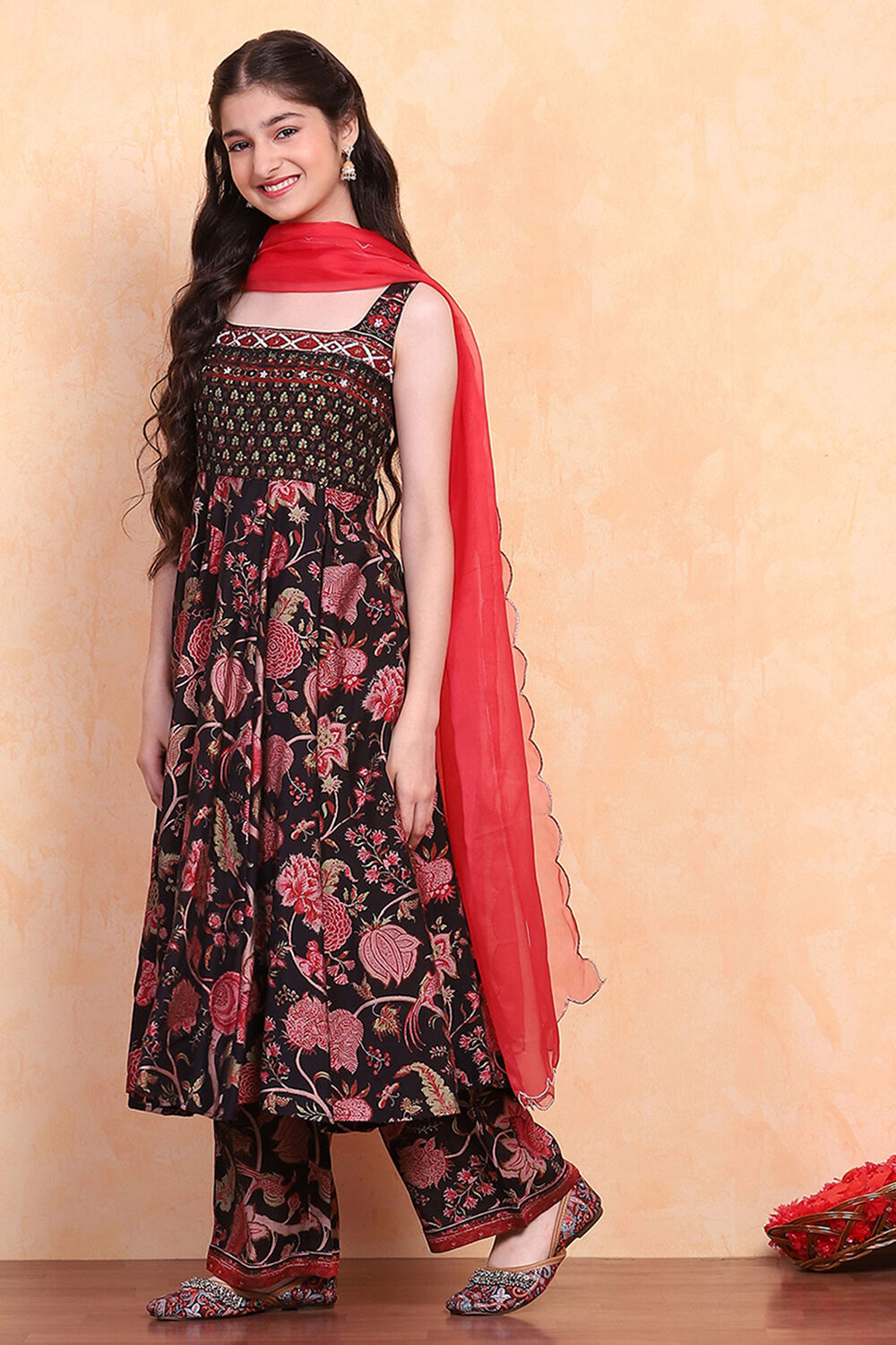 Black Floral Printed Kalidar Suit Set image number 3