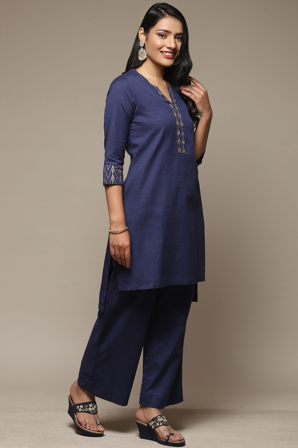 Blue Cotton Blend Straight Kurta Palazzo Suit Set image number 5