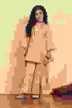 Green Cotton Dyed Gathered Sharara Suit Set image number 6