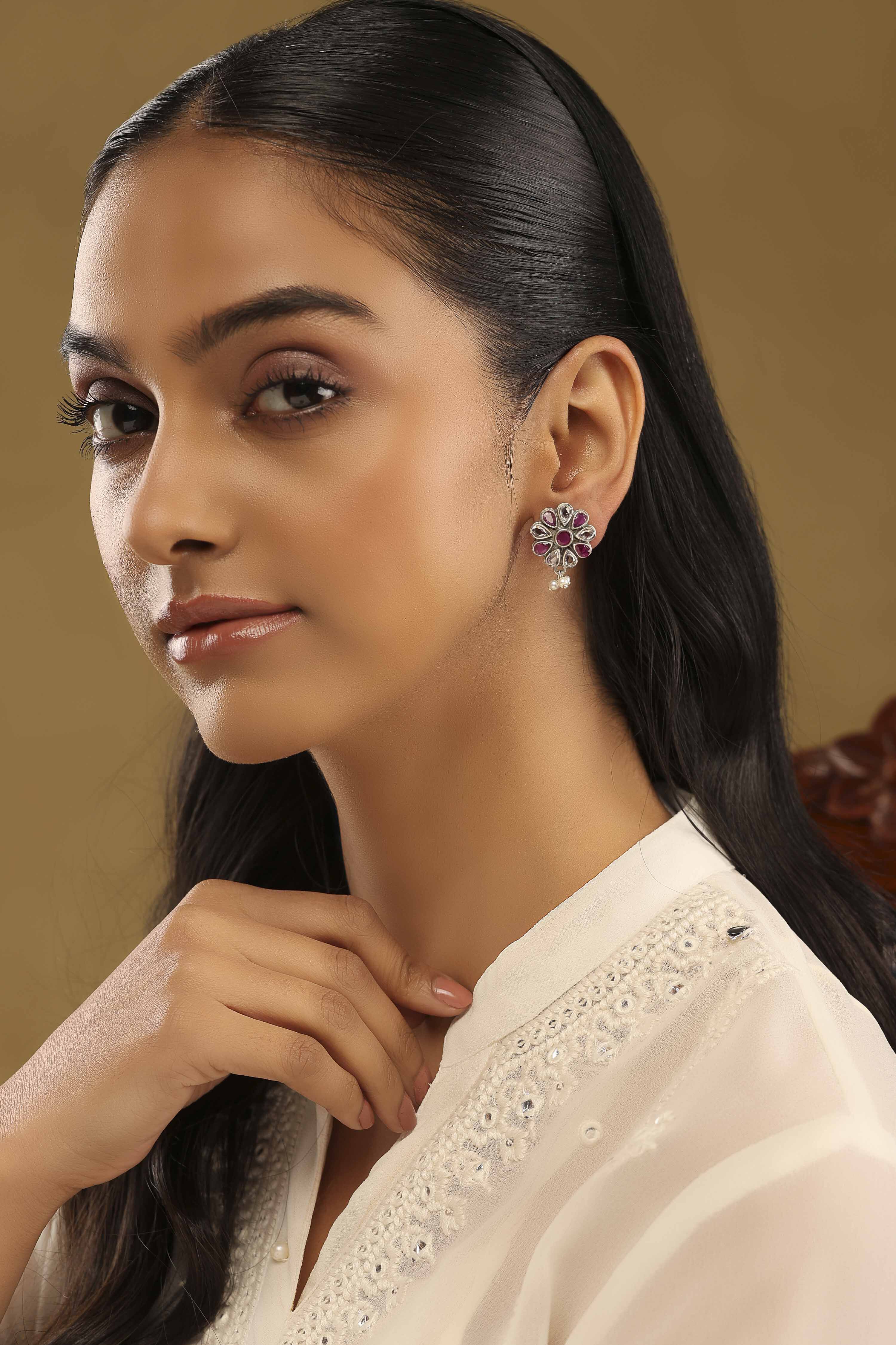 Dark Pink Brass Studs image number 3