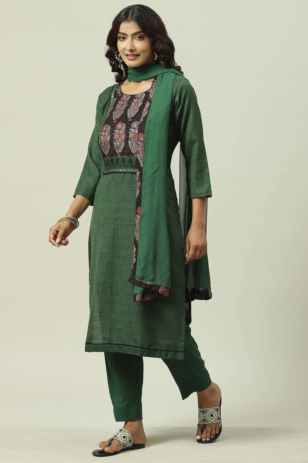 Maroon Chanderi Machine Embroidered Unstitched Suit Set image number 5
