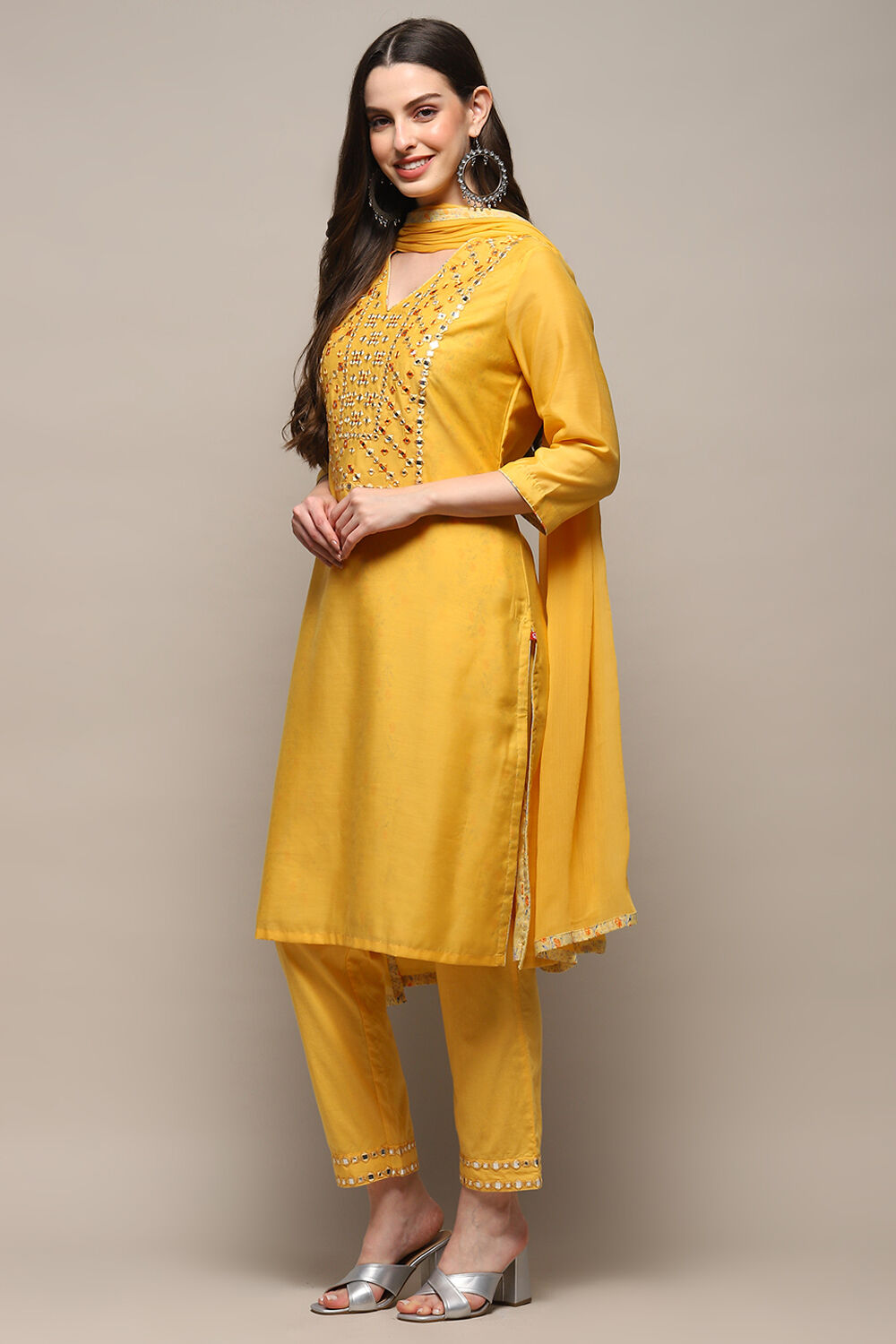 Powder Blue Cambric Narrow Kurta Pant Suit Set image number 4