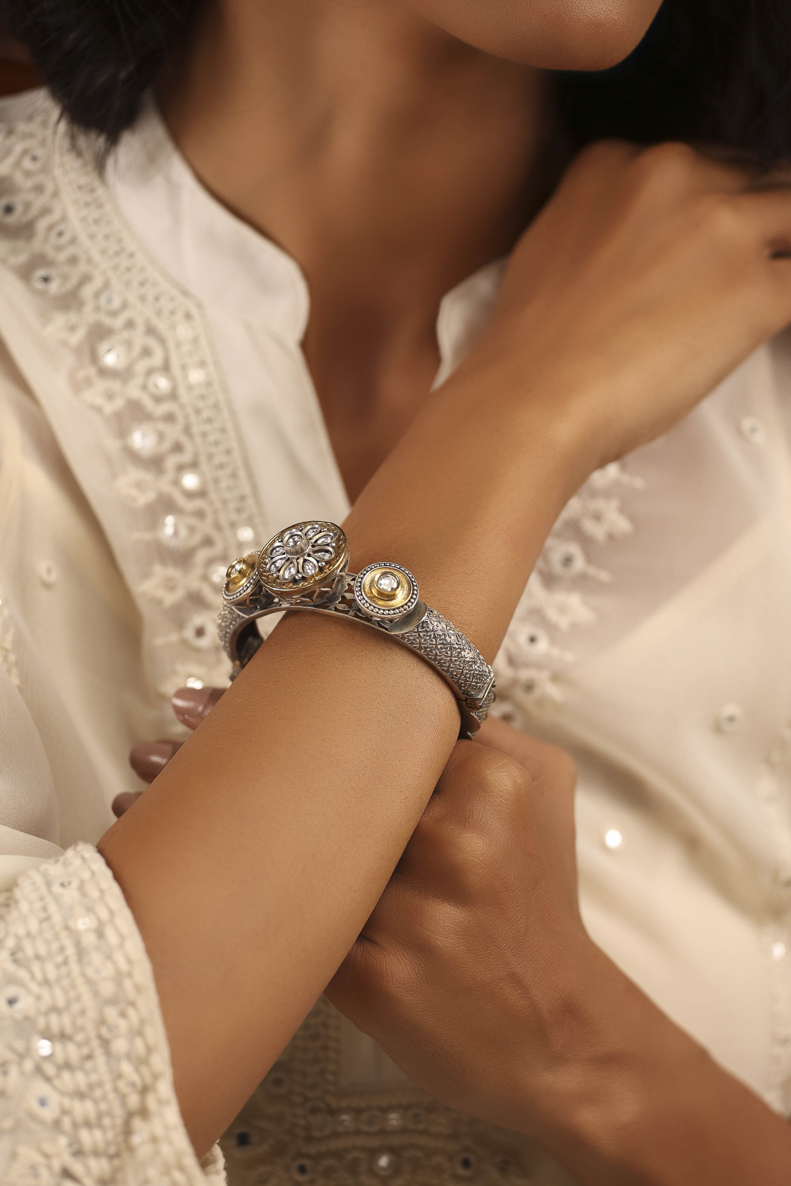 Oxid Gold Brass Bangles image number 1