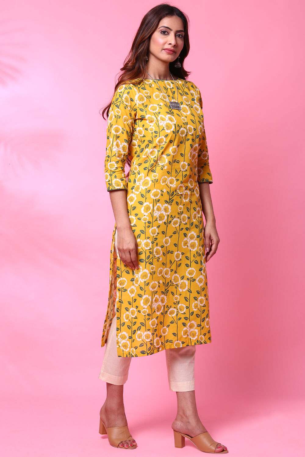 Mustard Cotton Straight Printed Kurta image number 4