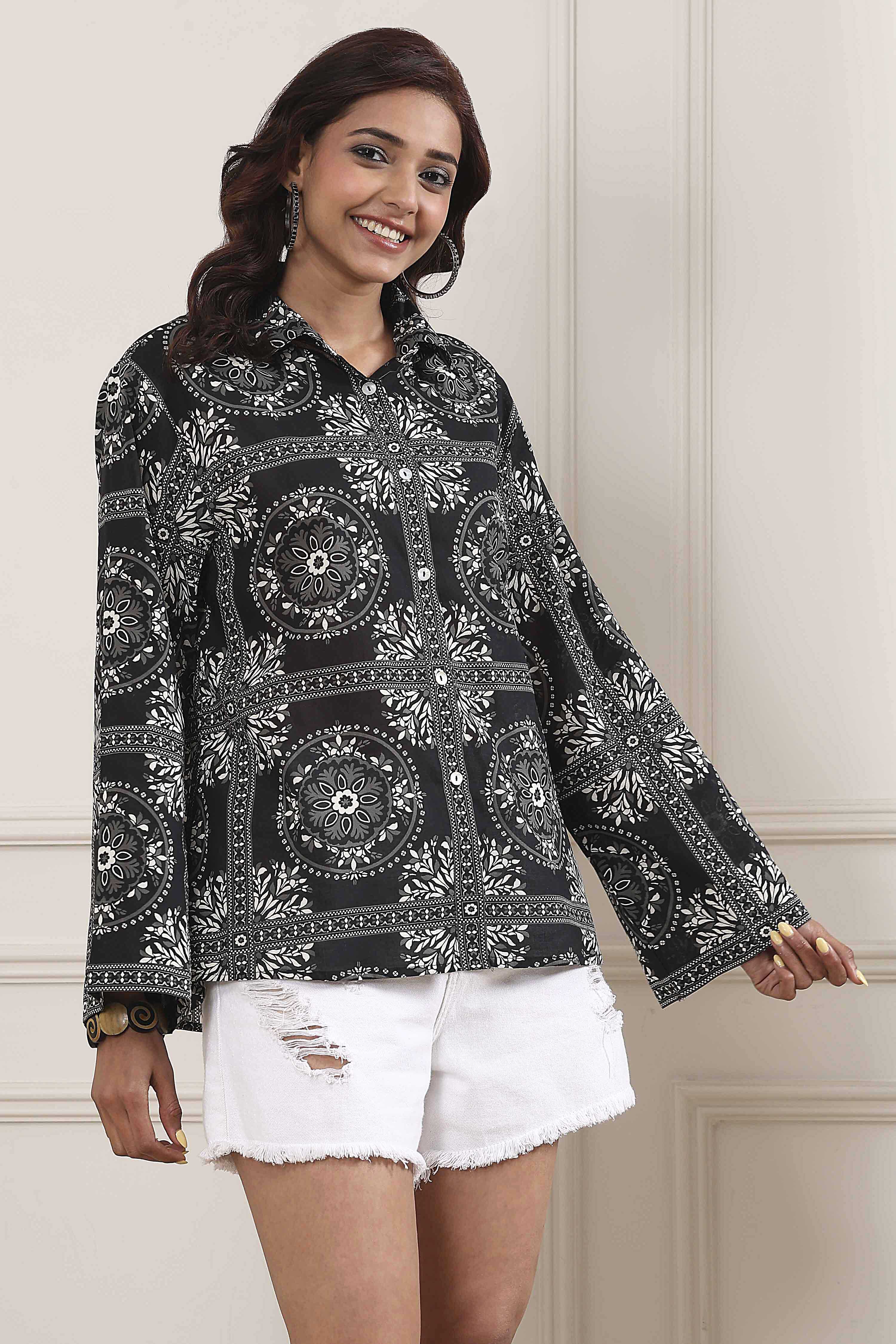 Black Cotton Printed Straight Shirt image number 5
