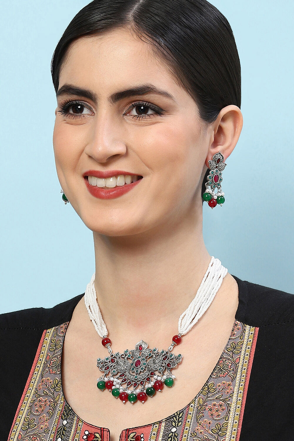 Pink Green Brass Necklace Set image number 2