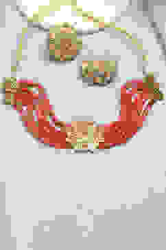 Peach Alloy Necklace Set image number 2