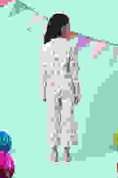 Off White & Pink Cotton Printed Sleepwear image number 4