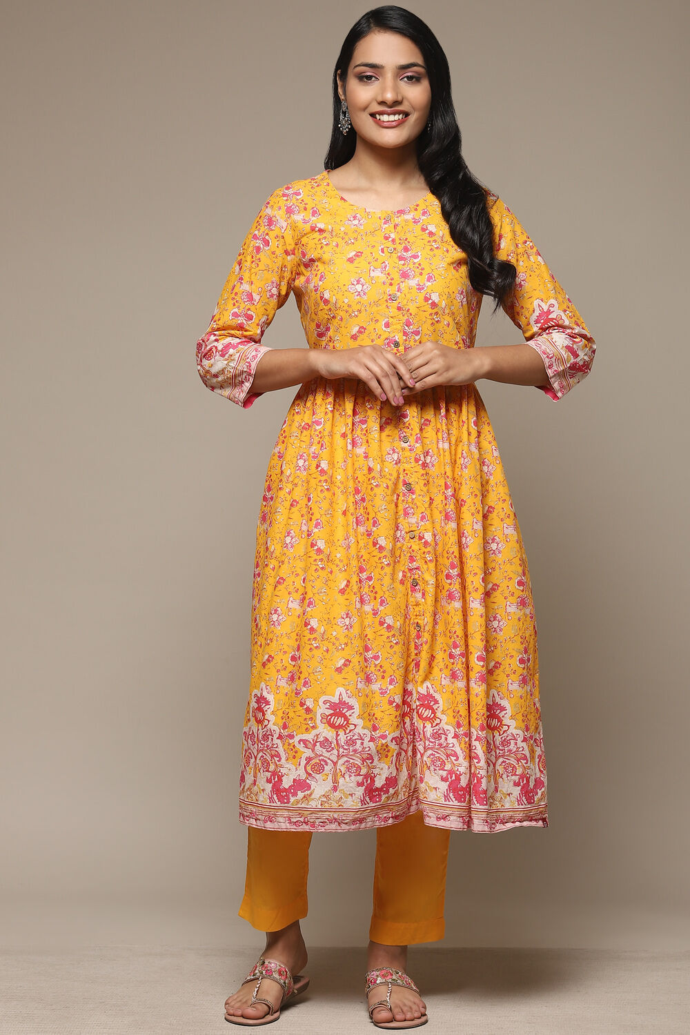 Blue Cotton Gathered Kurta Pants 2 Piece Set image number 6