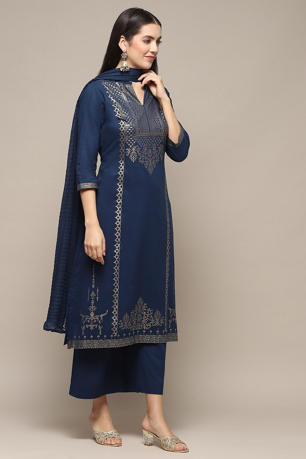 Deep Red Cambric Relaxed Kurta Palazzo Suit Set image number 6