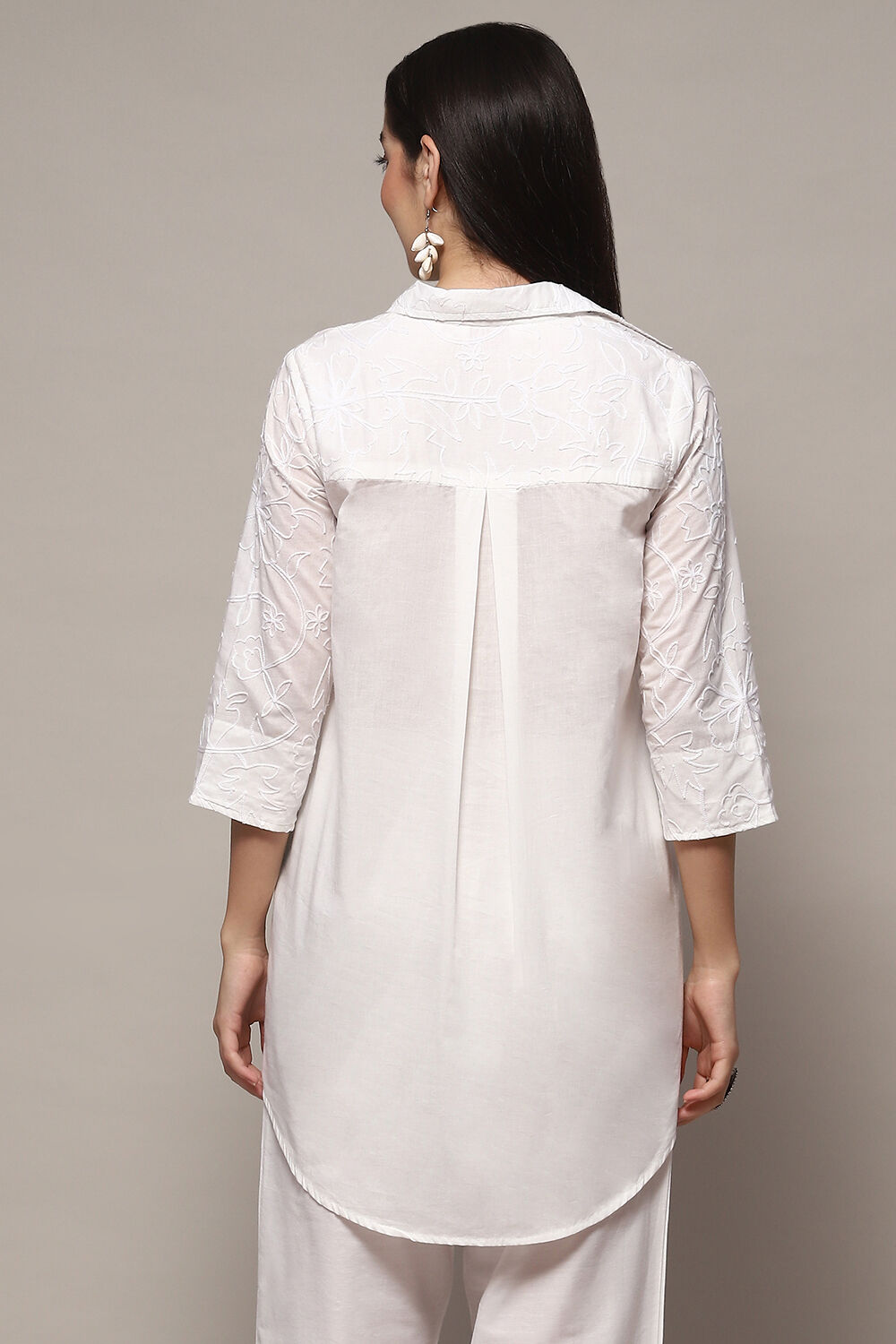 Lilac Cotton Straight Embroidered Shirt image number 3