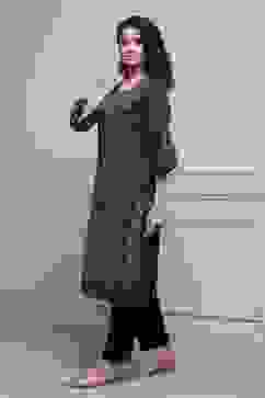 Purple Velvet Straight Winter Kurta Set image number 3