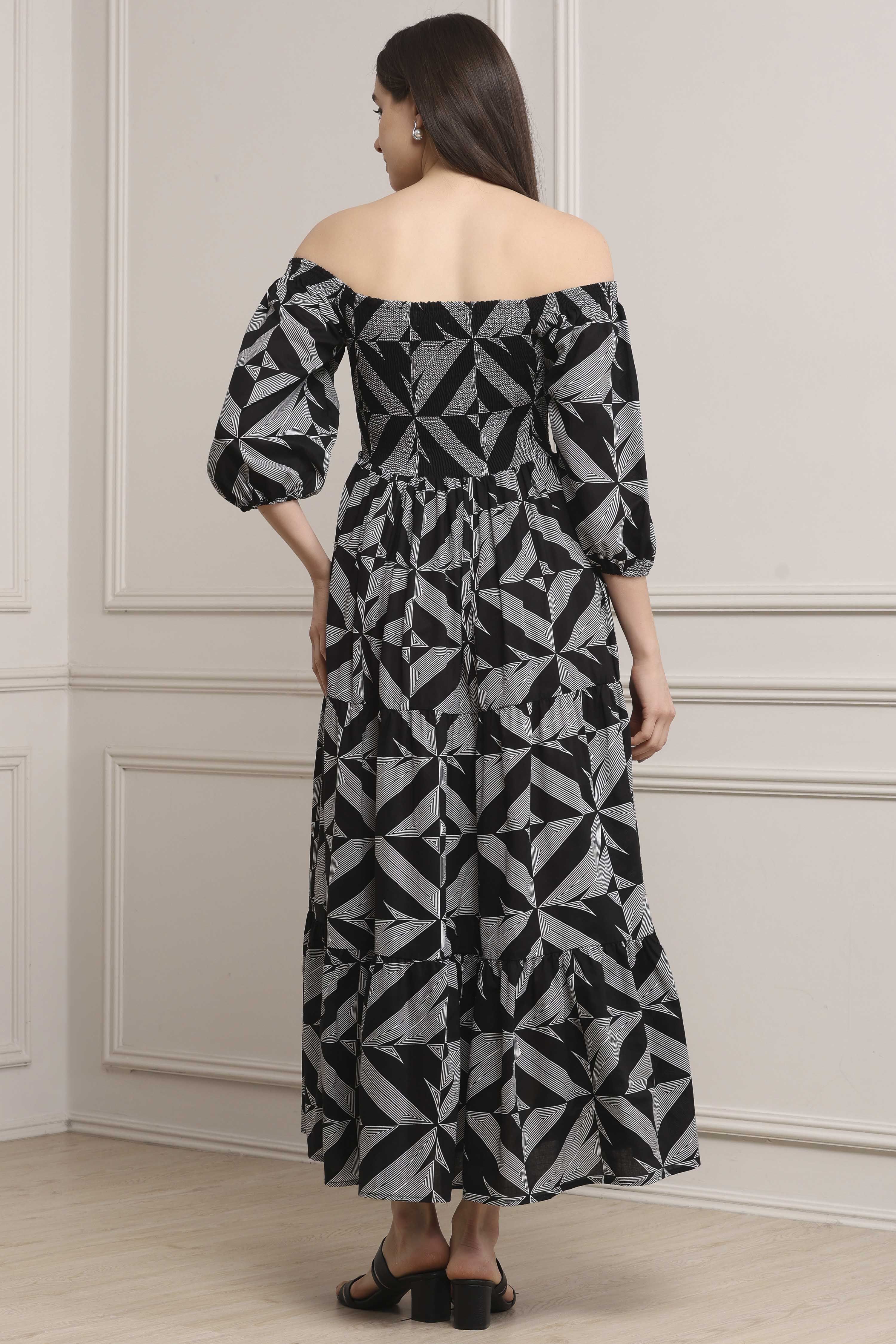 Black Cotton Printed Tiered Dress image number 3