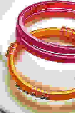Pink & Orange Plastic & Thread Bangles image number 1