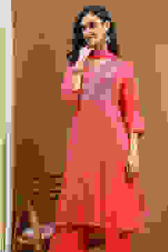 Pink Printed Festive Straight Suit Set image number 7