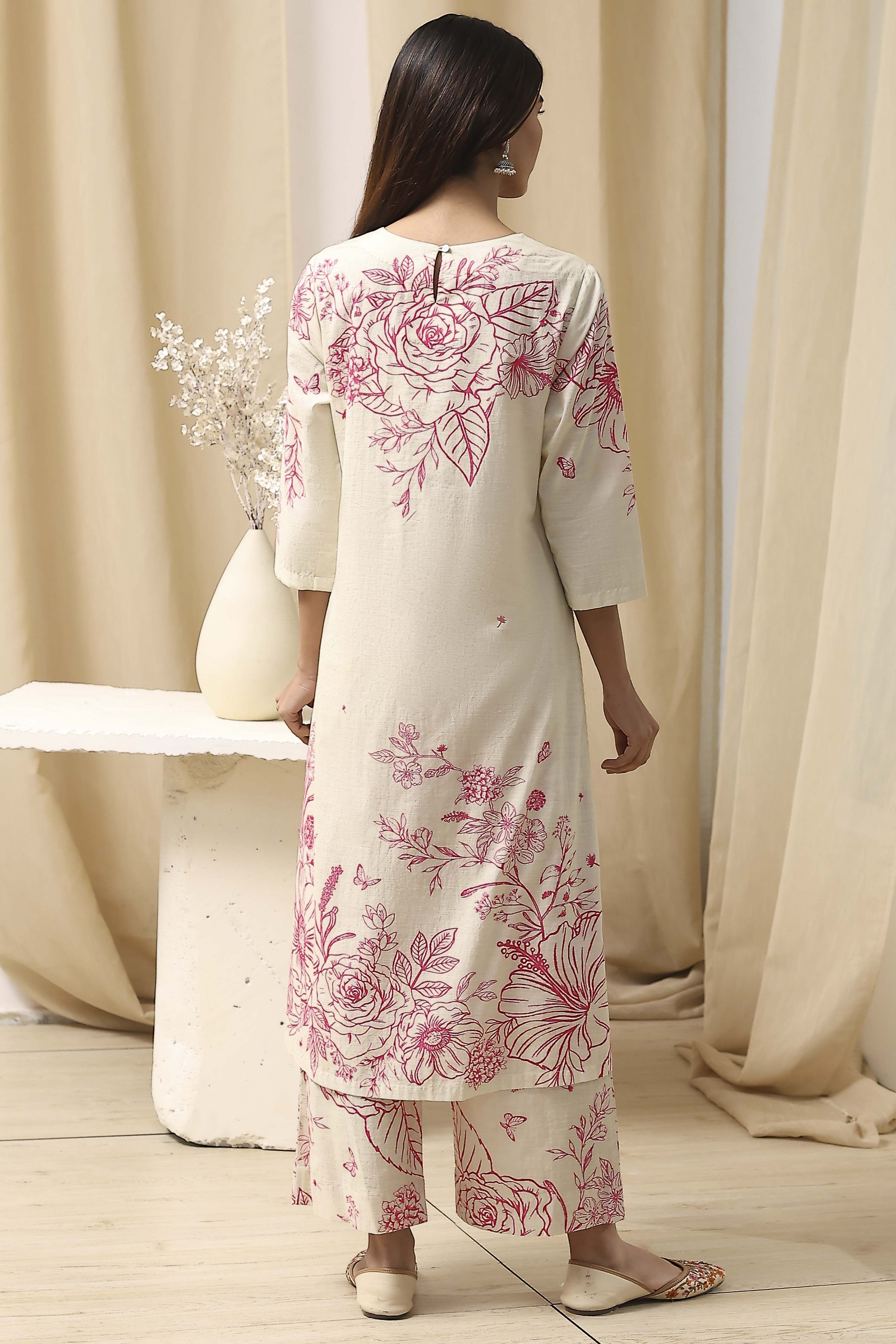 Off-White and Pink Cotton Straight Suit Set image number 4