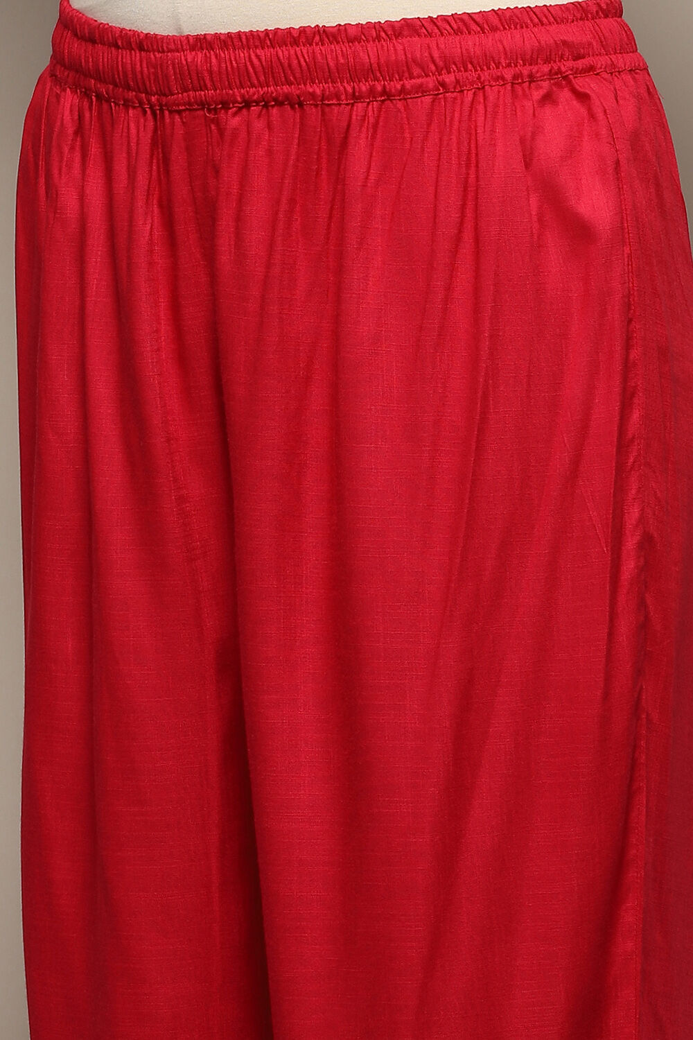 Burgundy Asymmetric Solid Kurta Set image number 2