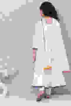 Off White Cotton Tiered Kurta Churidar Suit Set image number 4