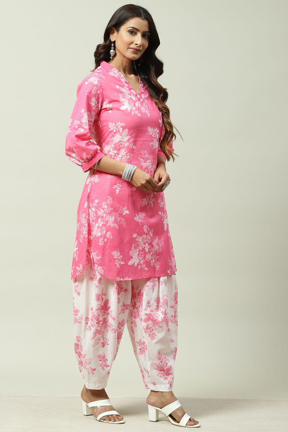 Pink Cotton Straight Kurta Set image number 5