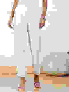 Off White Viscose Slim Solid Pants image number 4