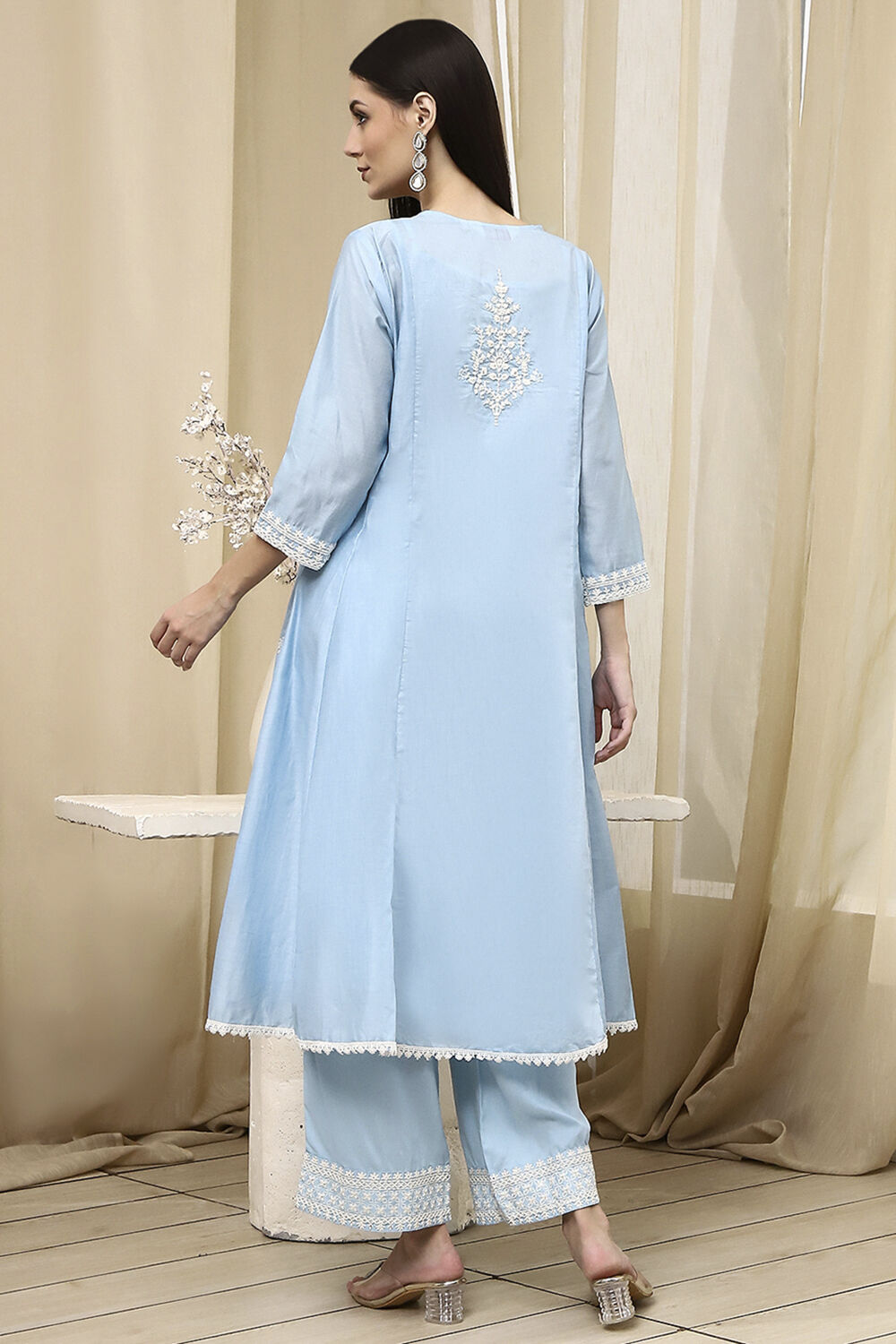 Blue Embroidered Kalidar Suit Set image number 4