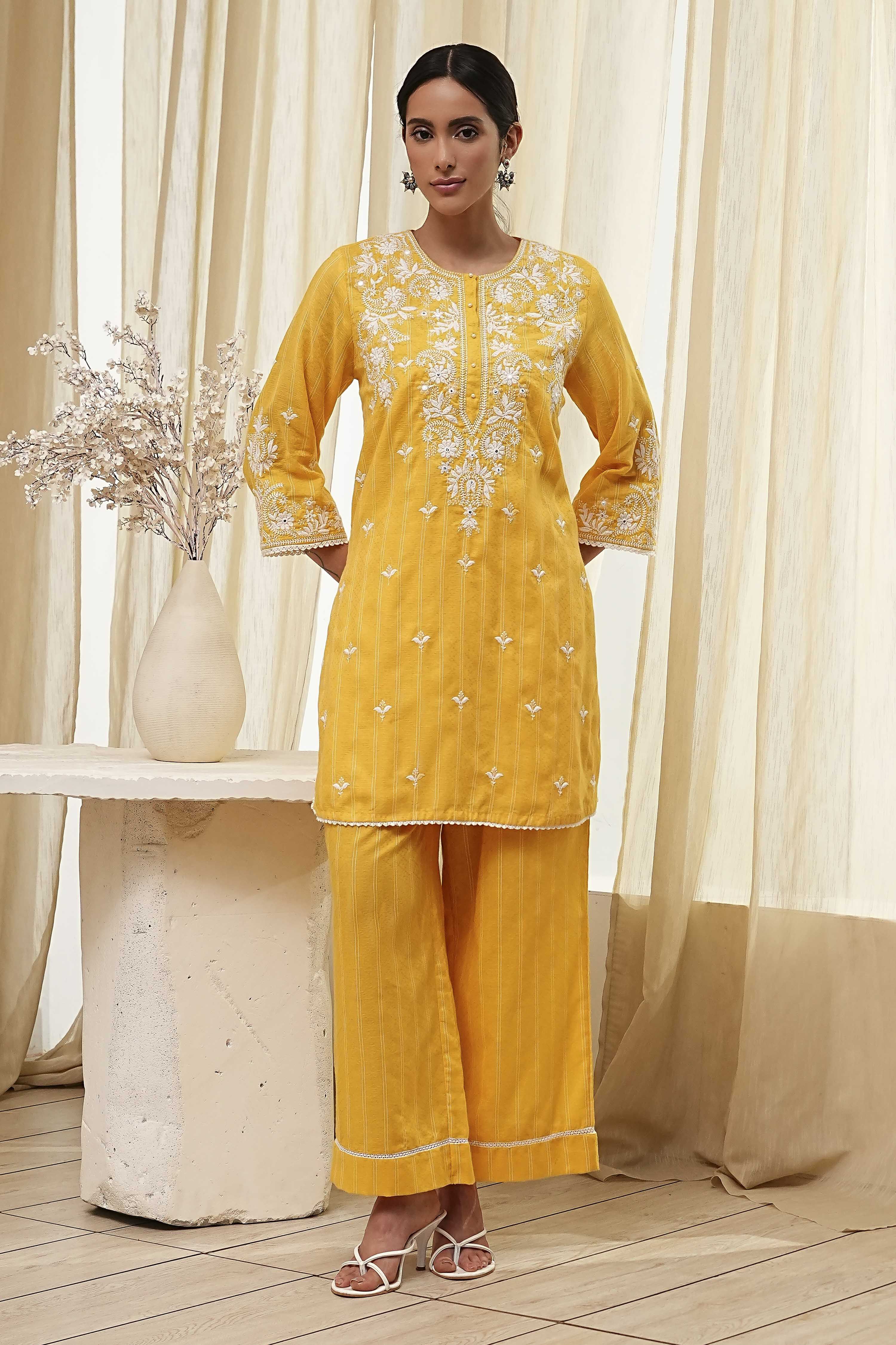 Blue Cotton Embroidered Straight Kurta Set image number 6