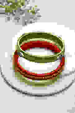 Red & Green Plastic-Thread Bangles image number 0