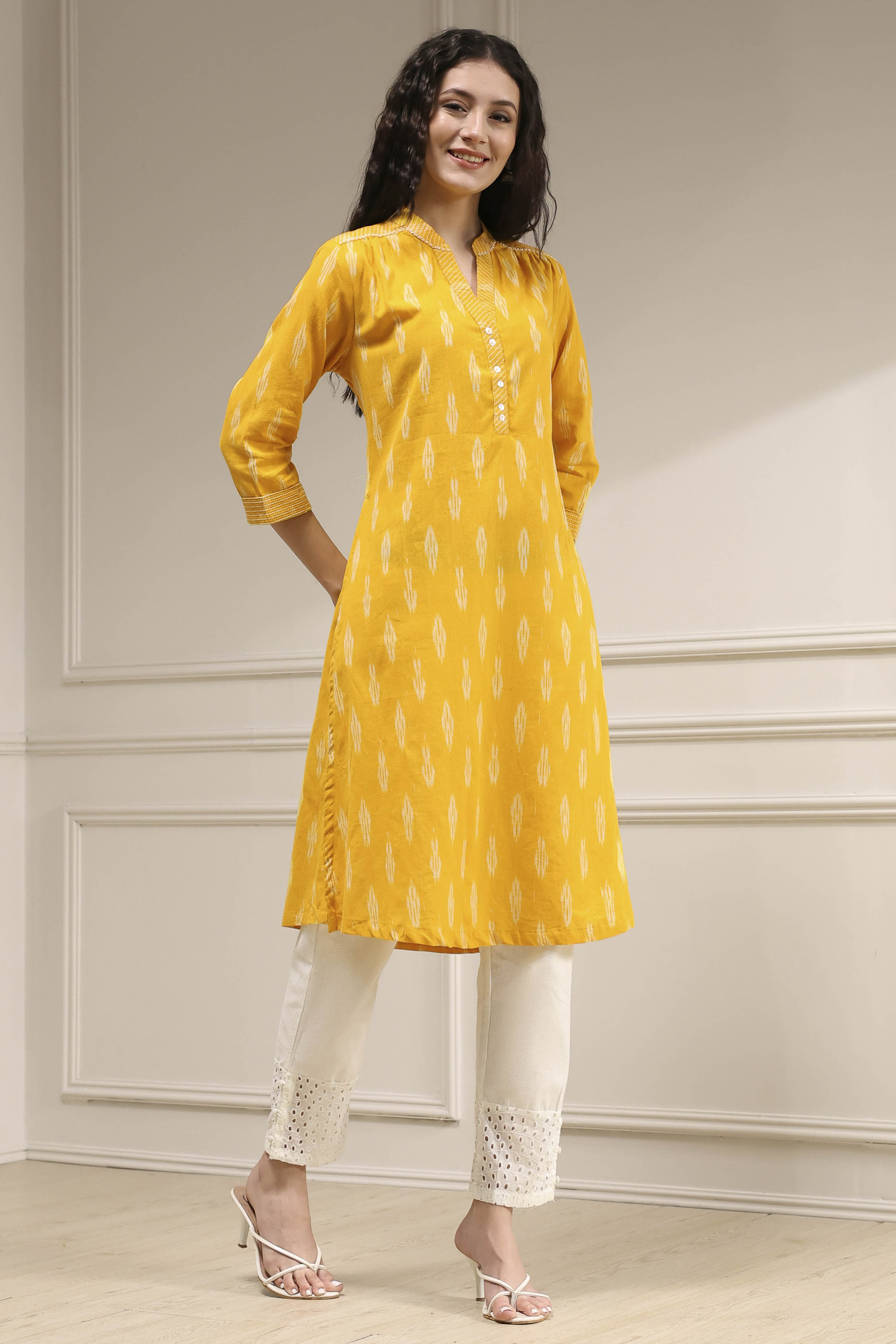 Yellow Cotton Ikat Straight Kurta image number 4