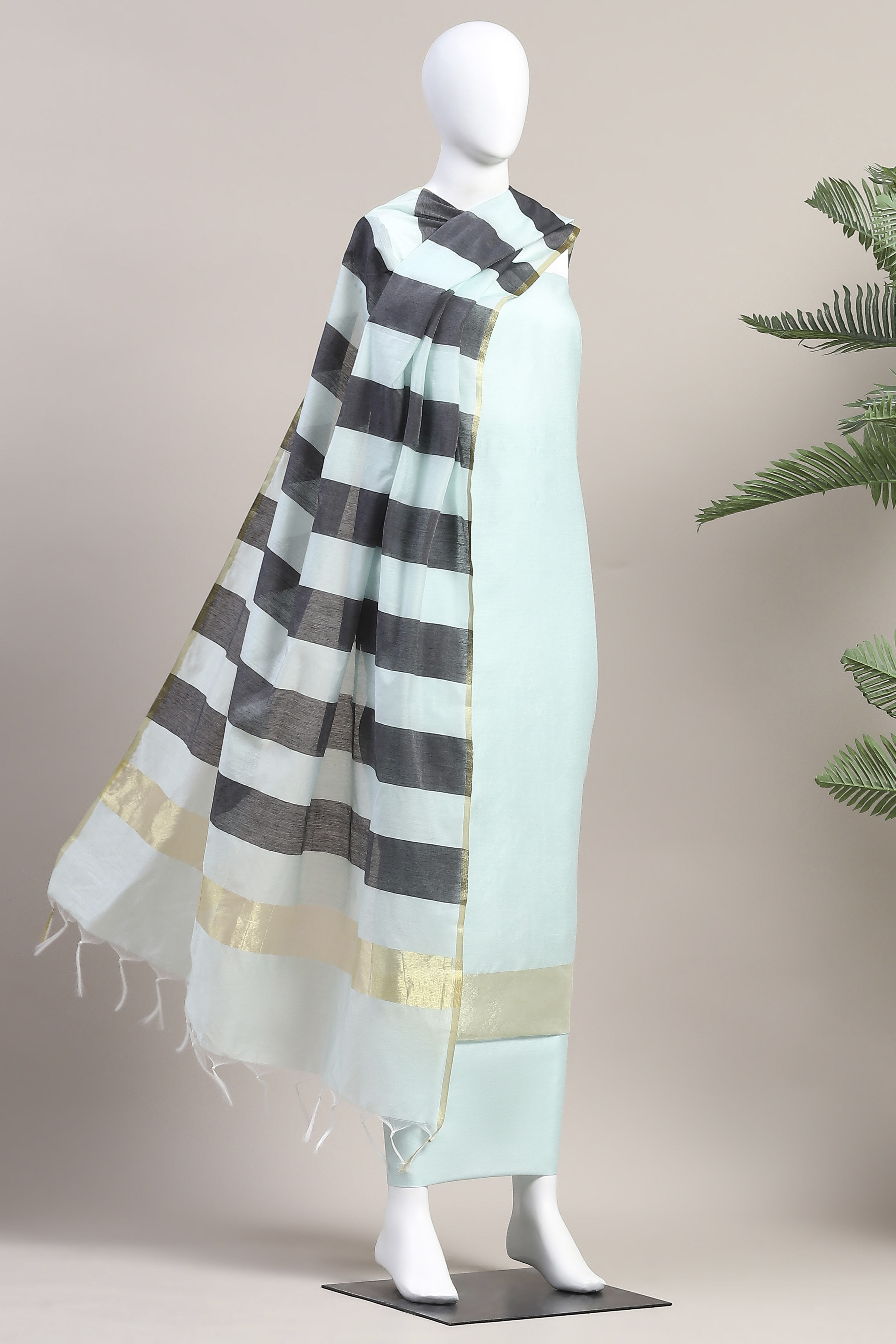 Green Cotton Printed Embroidered Unstitched Suit Set image number 4