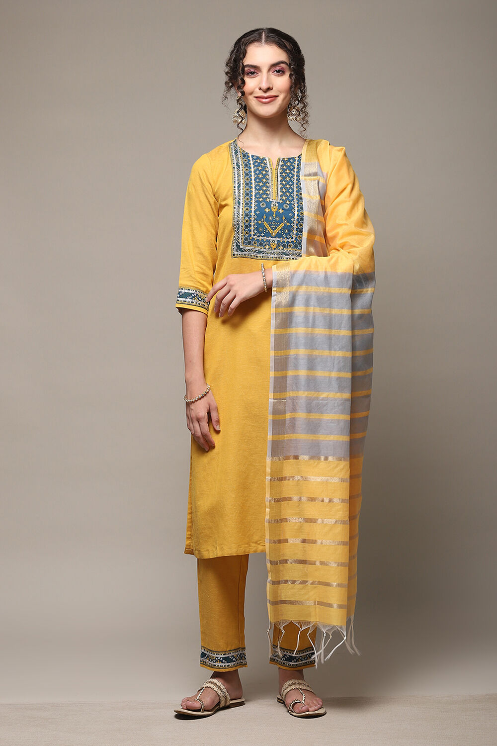 Mustard Rayon Straight Kurta Regular Pants Suit Set image number 7