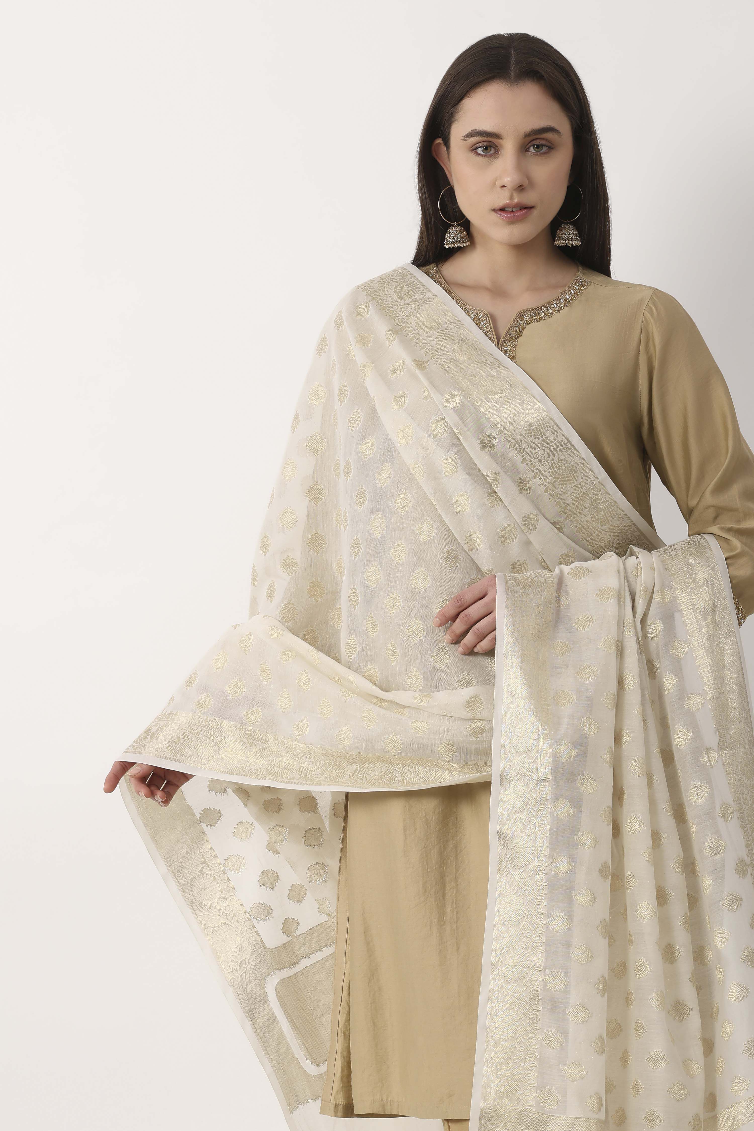 White Striped Elegant Dupatta image number 1