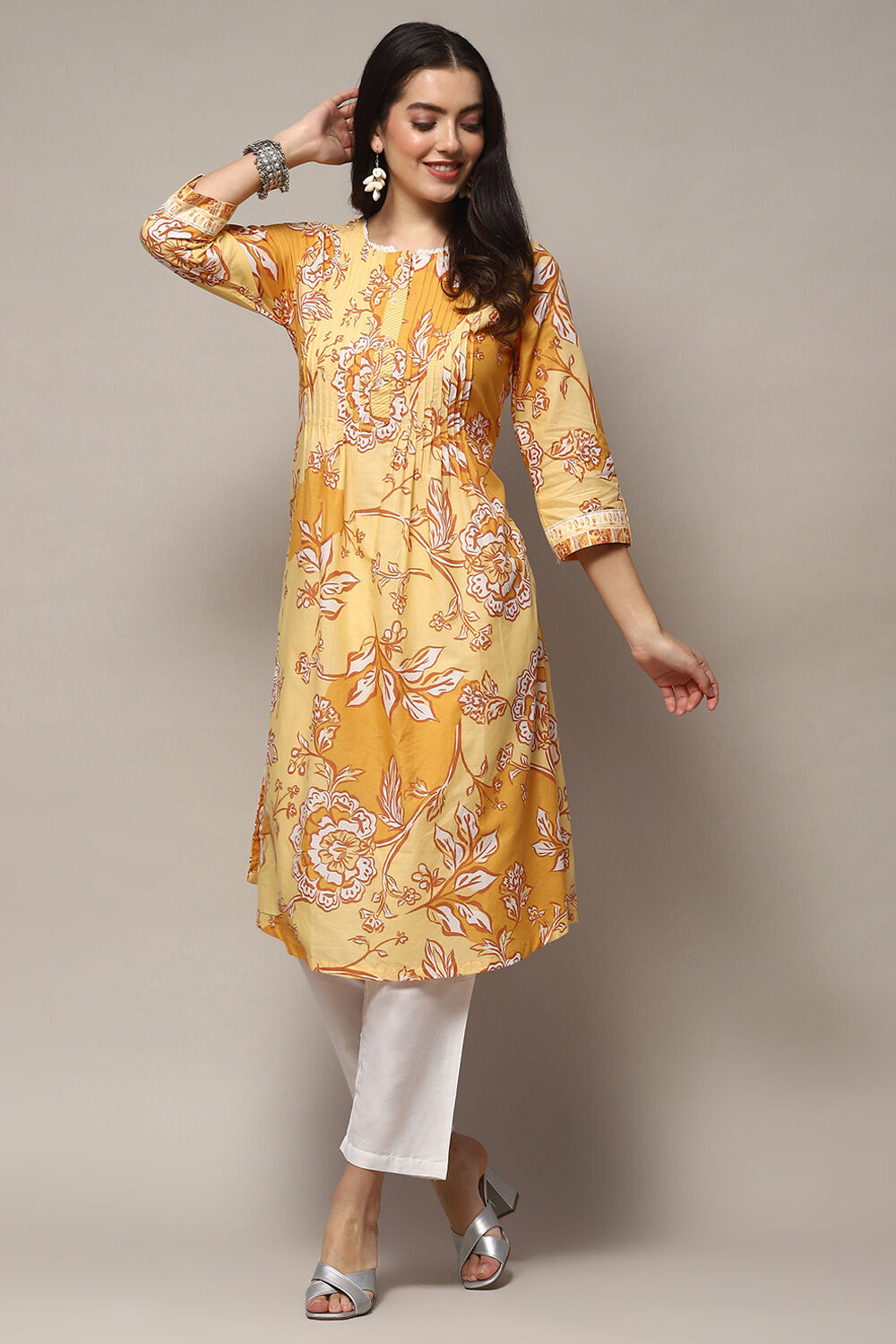 Yellow Cotton Straight Kurta image number 0
