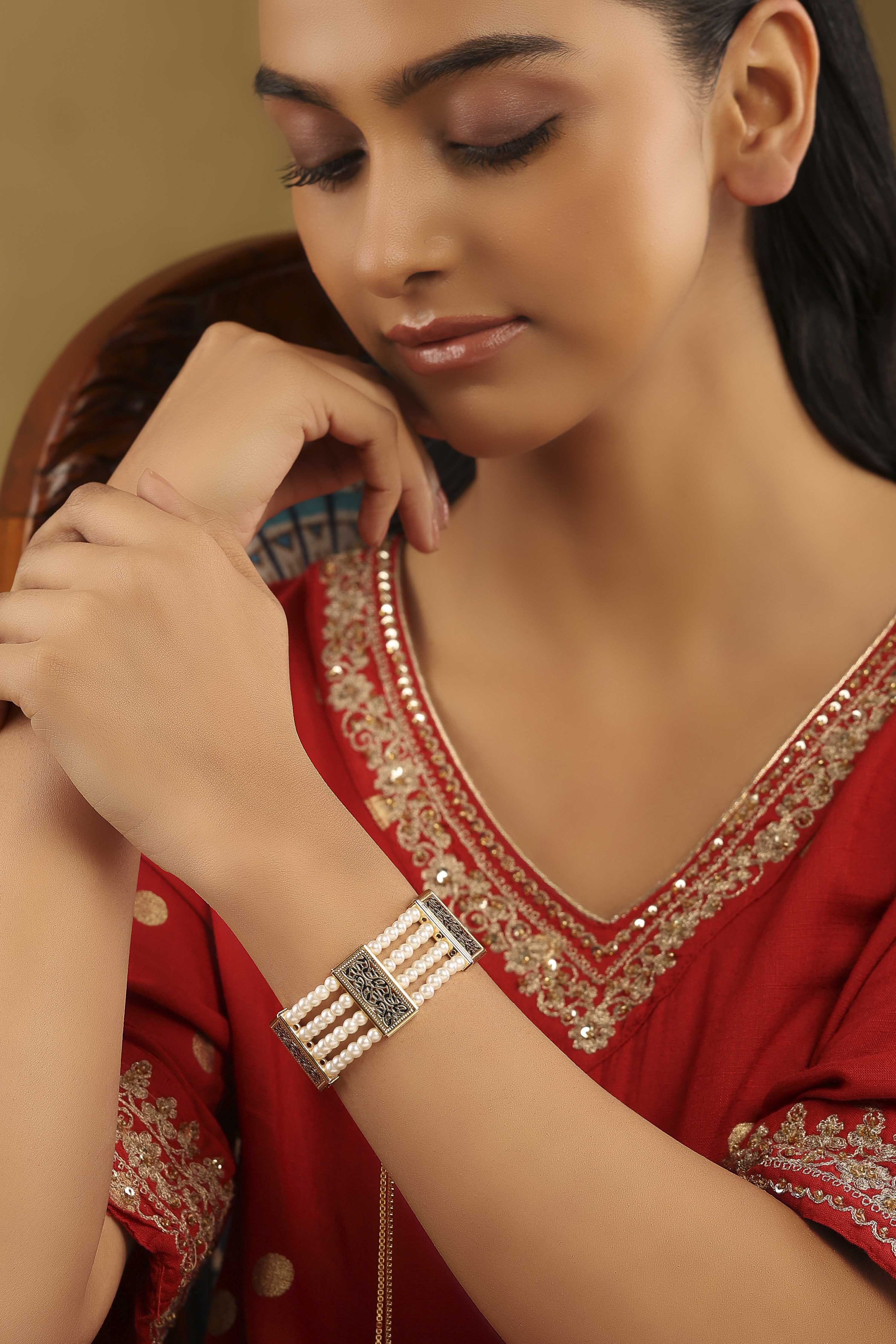 Pearl Brass Bracelet image number 3