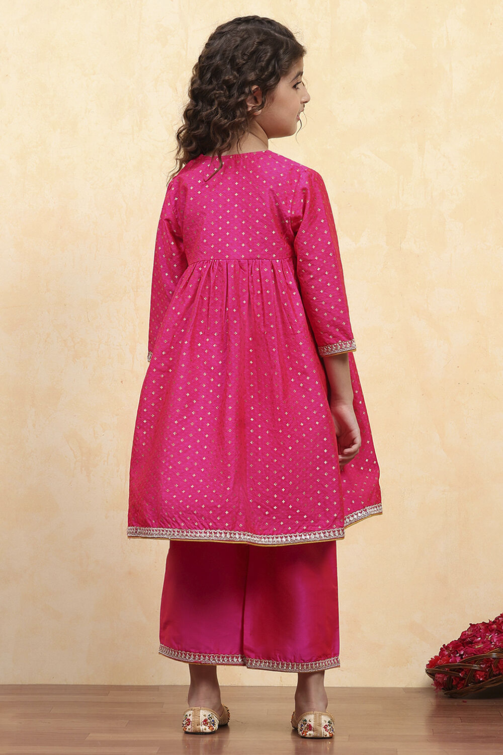 Pink Polyester Yarndyed Gathered Suit Set image number 4