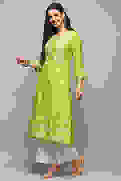 Green Rayon flax Relaxed Kurta Palazzo Suit Set image number 3