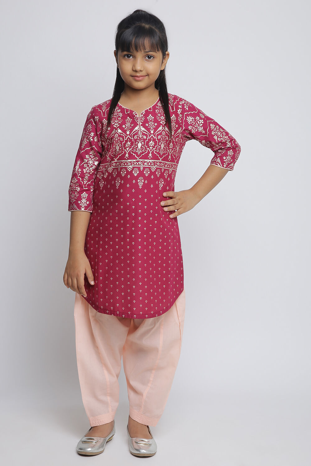 Blue and White Cotton Printed Straight Suit Set image number 2