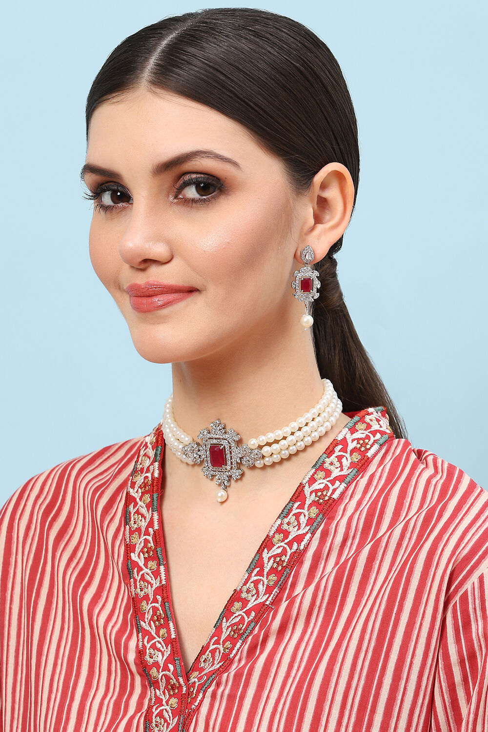 Red Alloy Necklace Set image number 1