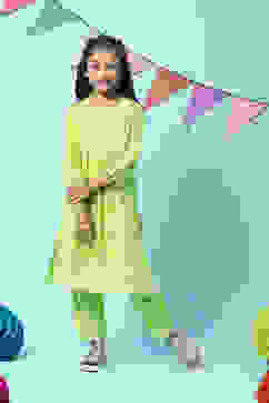 Parrot Green Cotton Gathered Kurta Narrow Pants 2 Piece Set image number 0