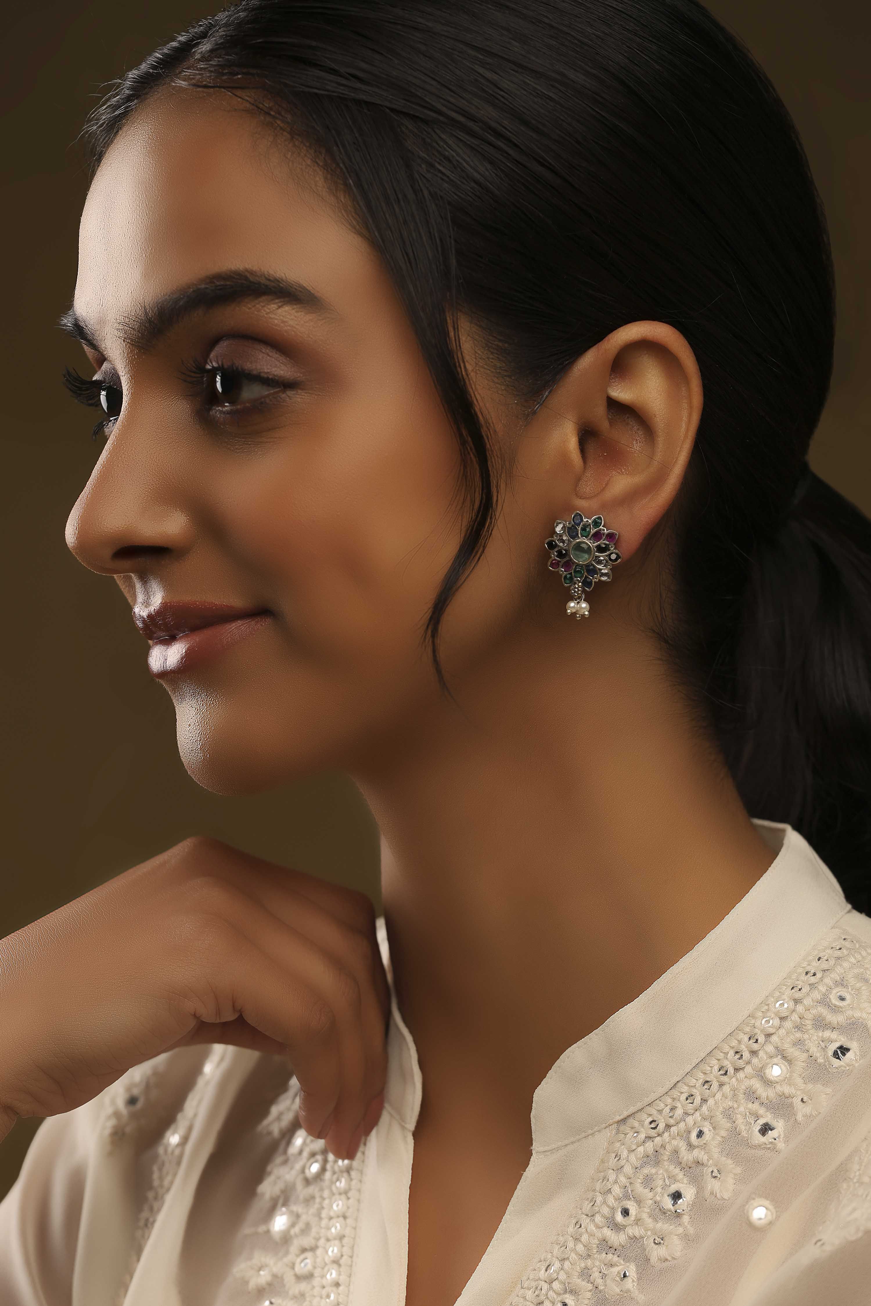 Multicolour Stone Earrings image number 3