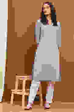 Lilac Cotton Blend Solid Regular Fit Straight Kurta image number 0