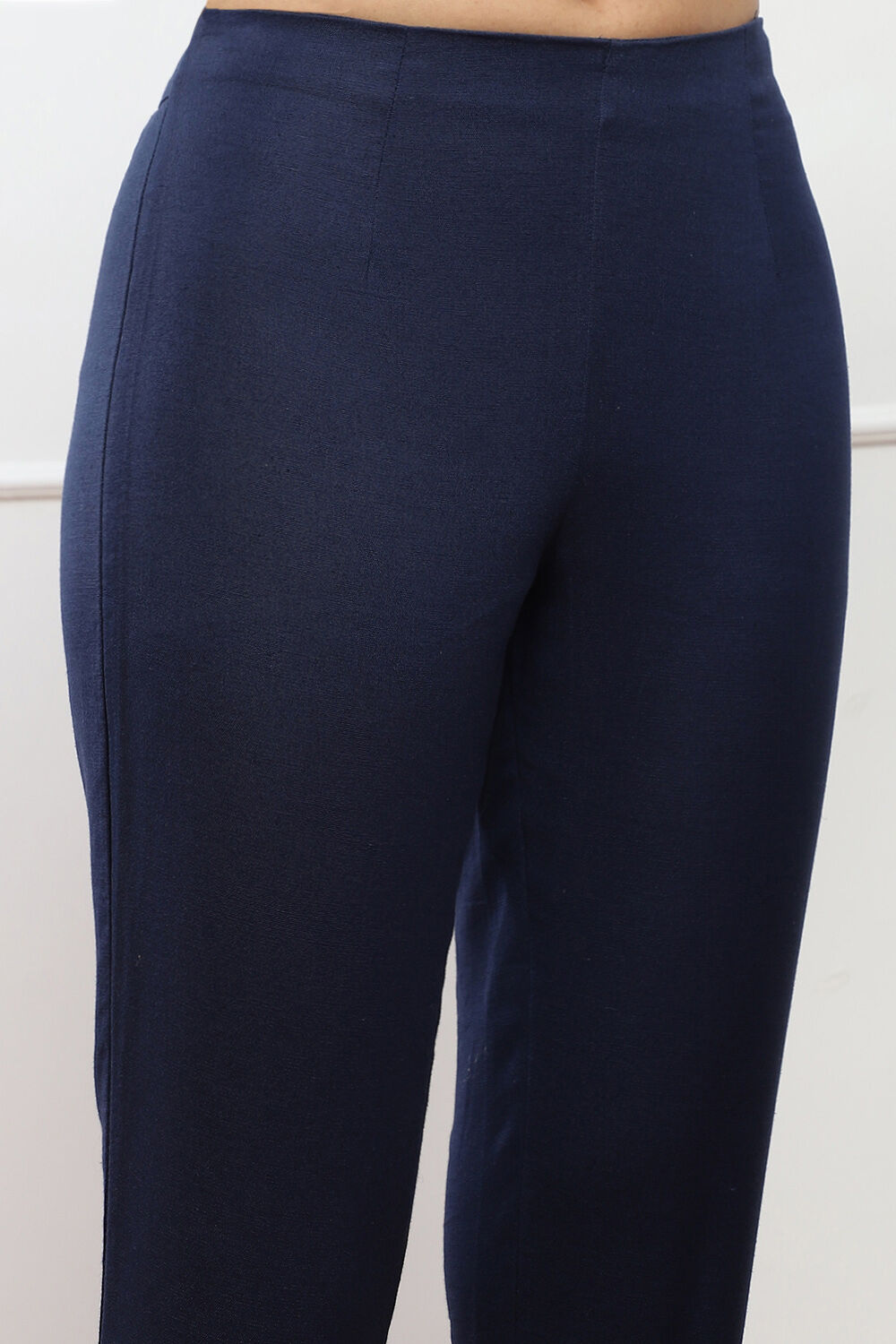 Towny Port Cotton Blend Solid Pants image number 1