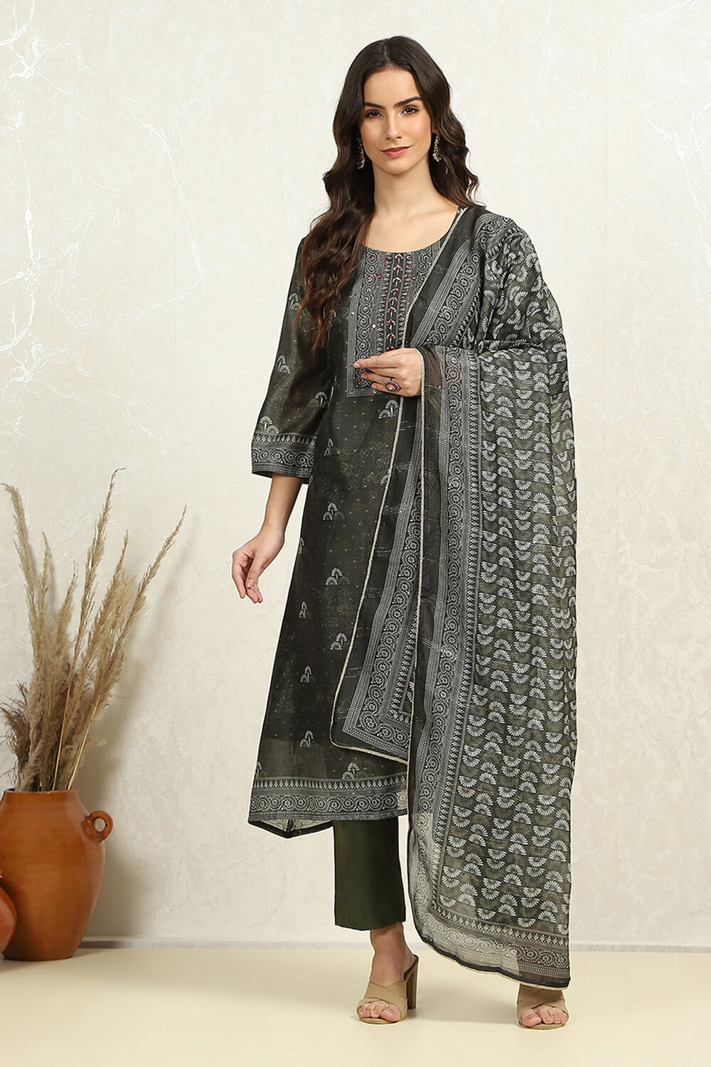 Green Chanderi Floral Printed Unstitched Suit Set image number 7